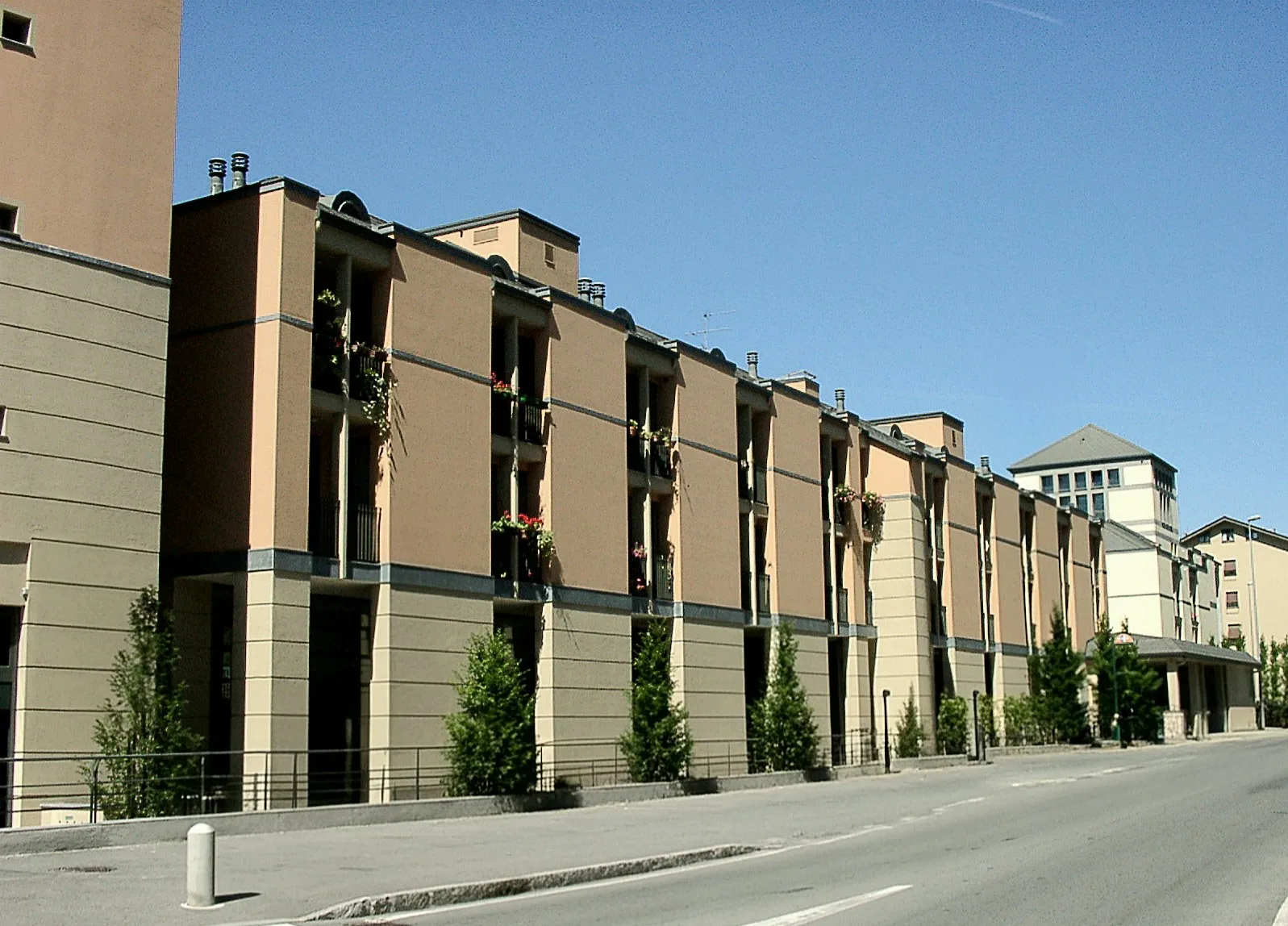 Residenze con negozi a Lecco - 3